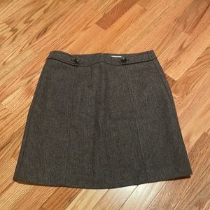 LOFT grey skirt SIZE: 8 petite CONDITION: great